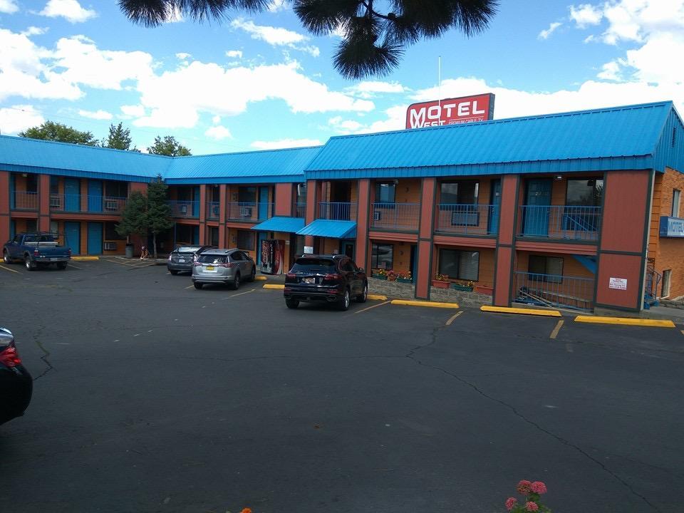 Motel West Bend Eksteriør bilde