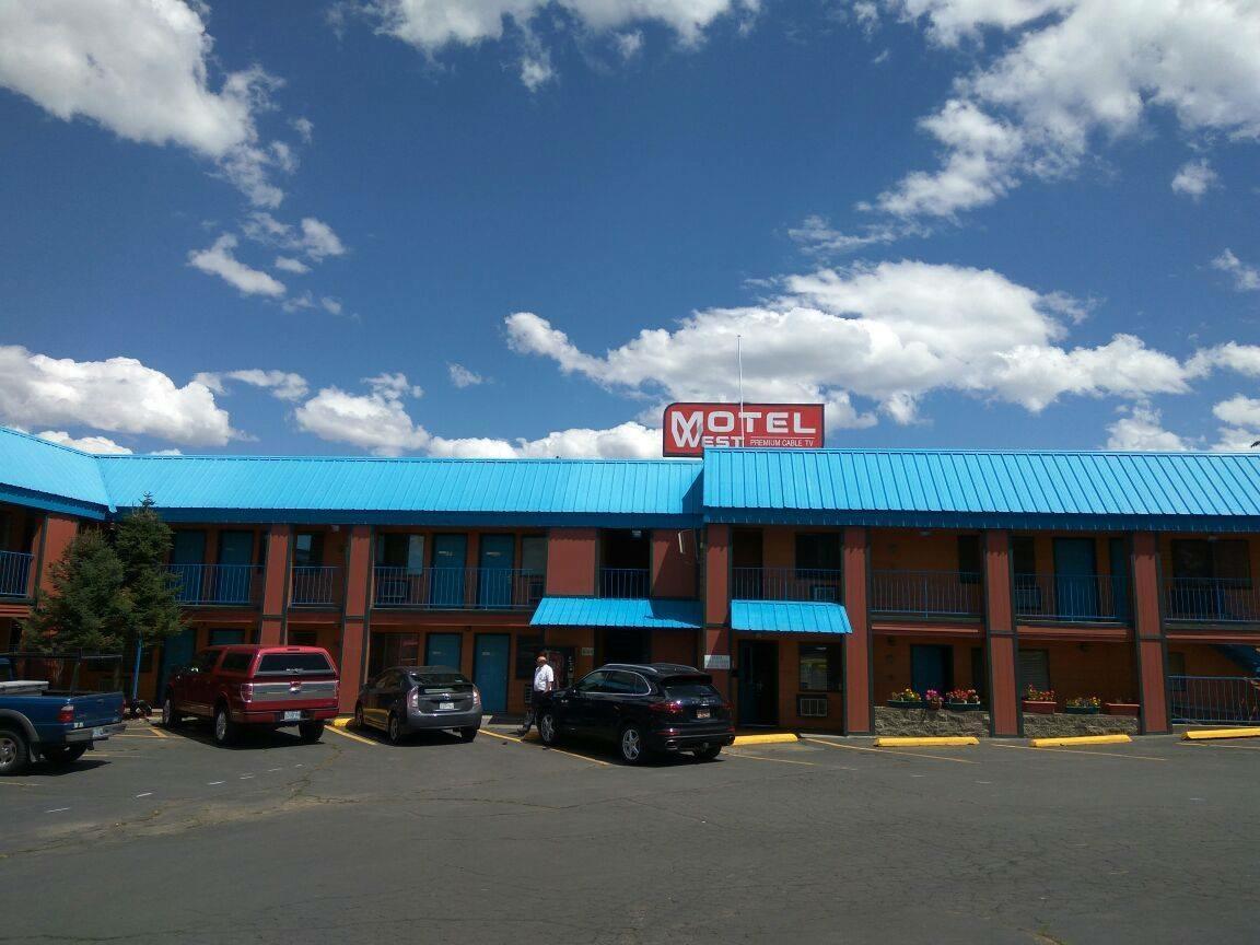 Motel West Bend Eksteriør bilde