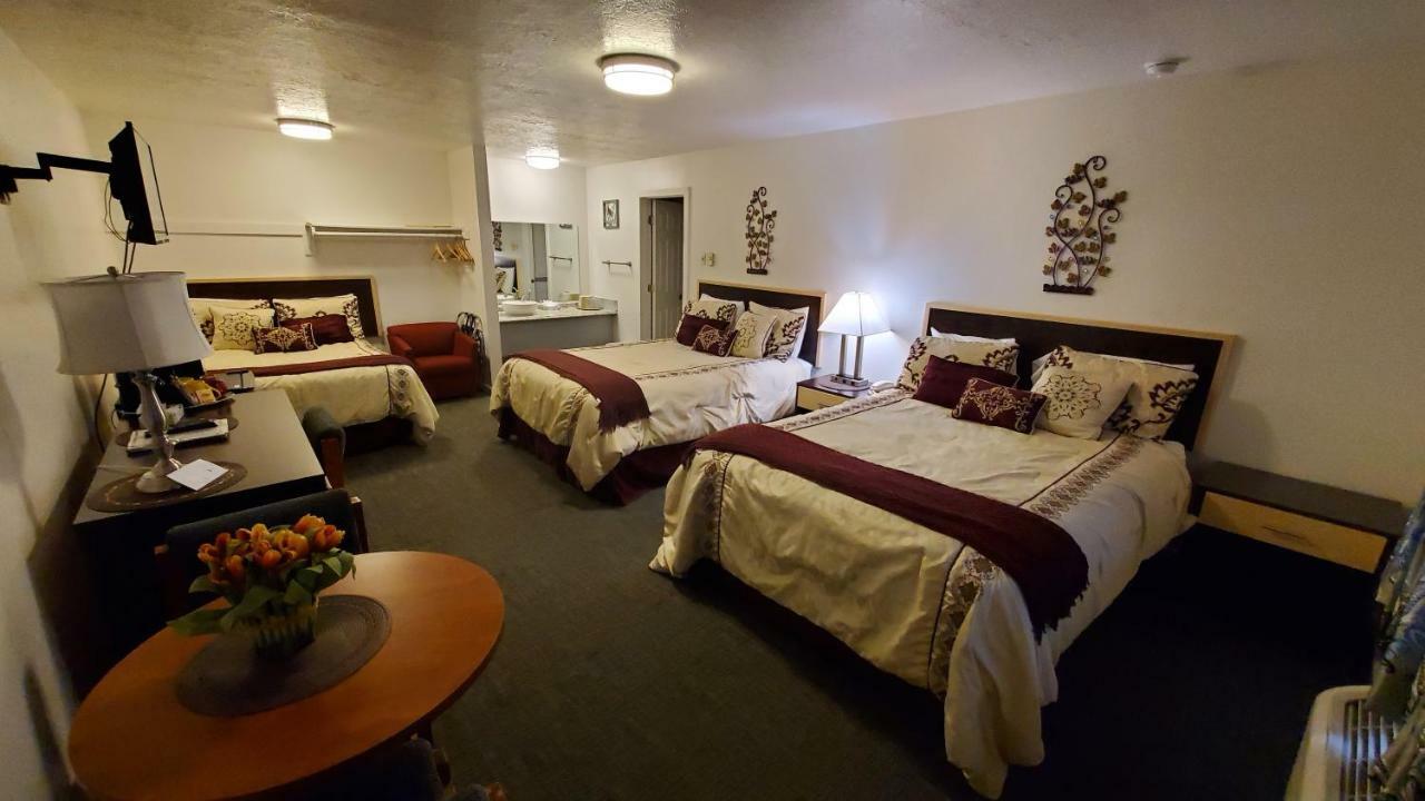 Motel West Bend Eksteriør bilde