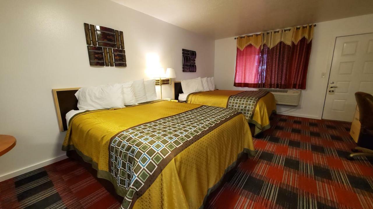Motel West Bend Eksteriør bilde