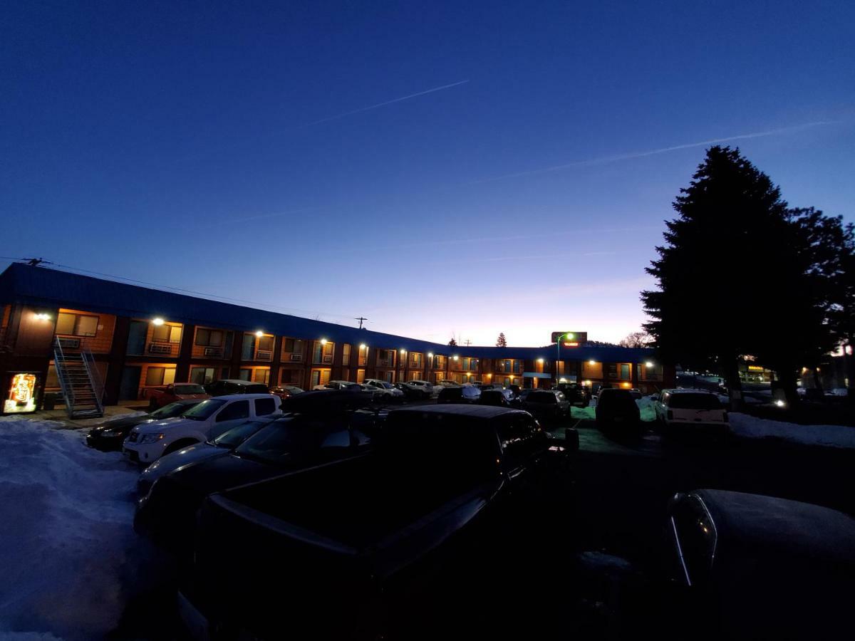 Motel West Bend Eksteriør bilde