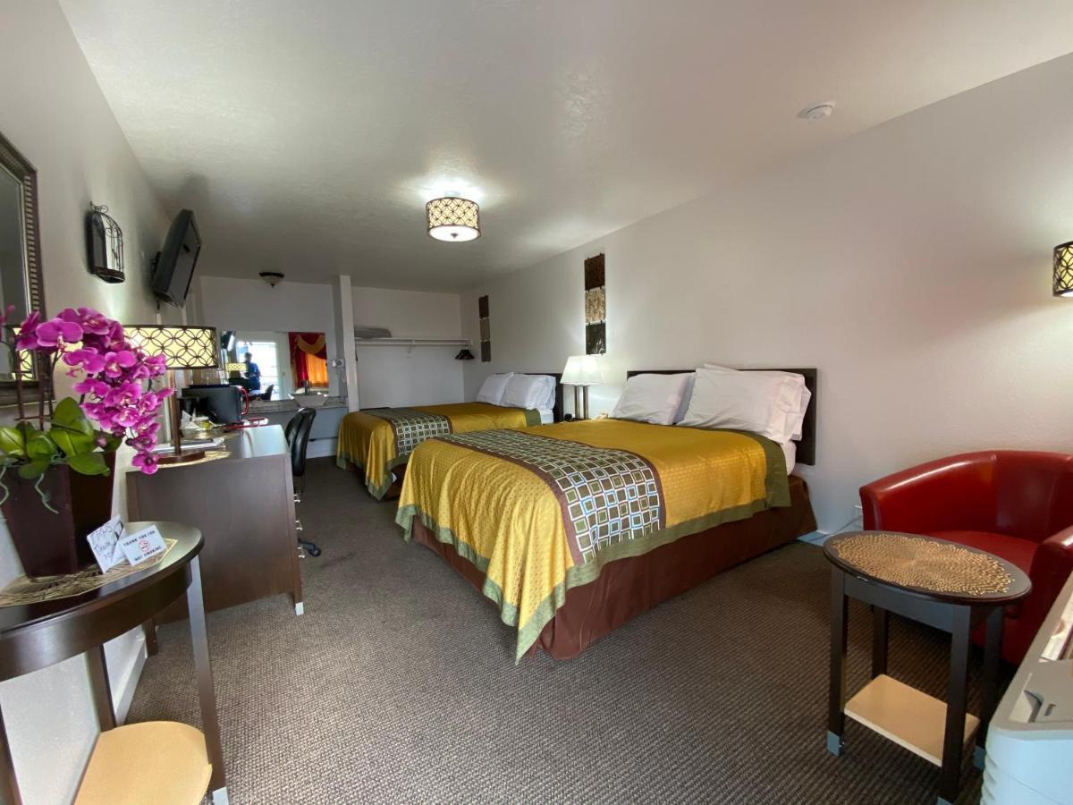 Motel West Bend Eksteriør bilde